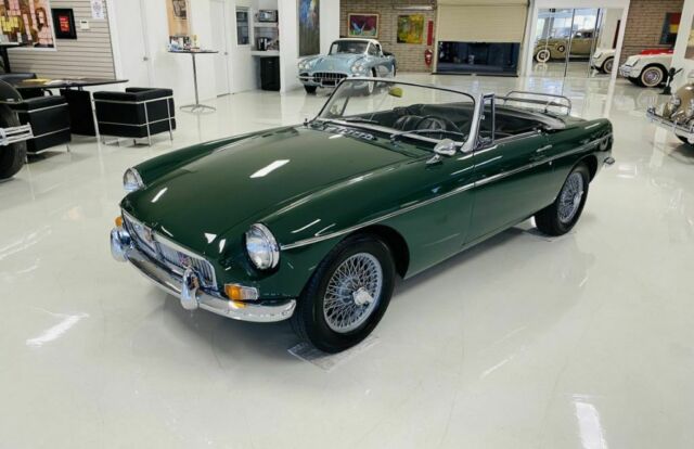 1967 mg b mk i 90689 miles green roadster , rust-free calif car, wire wheels, b