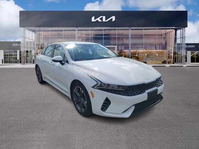 2022 kia k5 lxs
