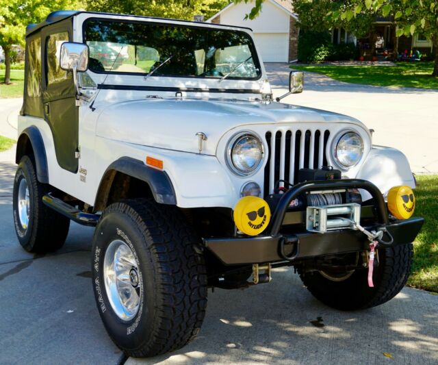 vintage 1976 jeep cj-5 - clean and ready to be enjoyed!