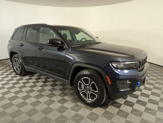 2024 jeep grand cherokee 4xe trailhawk