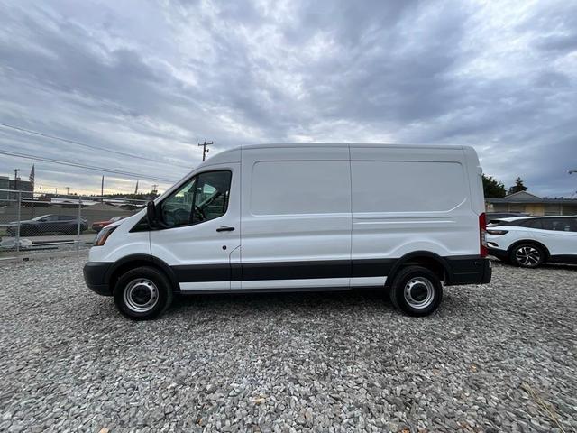 2018 ford transit-250 148 wb medium roof cargo