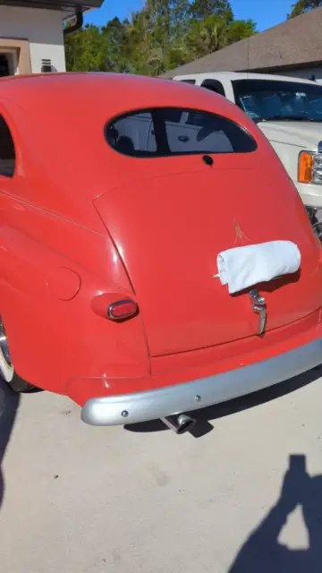 1948 ford super deluxe 2 dr sedan