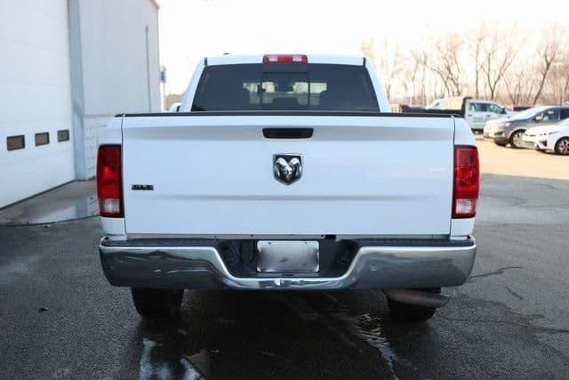 2020 ram 1500 classic crew cab slt pickup 4d 6 1/3 ft in marquette heights, illinois
