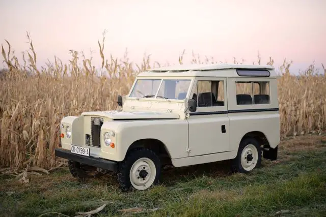 1971 land rover 88 santana