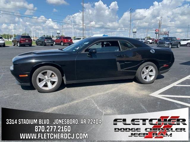 2023 dodge challenger sxt