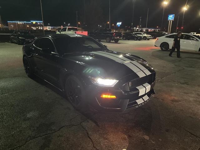 2017 ford shelby gt350 base