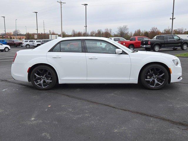 2023 chrysler 300 s