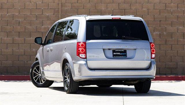 2019 dodge grand caravan gt