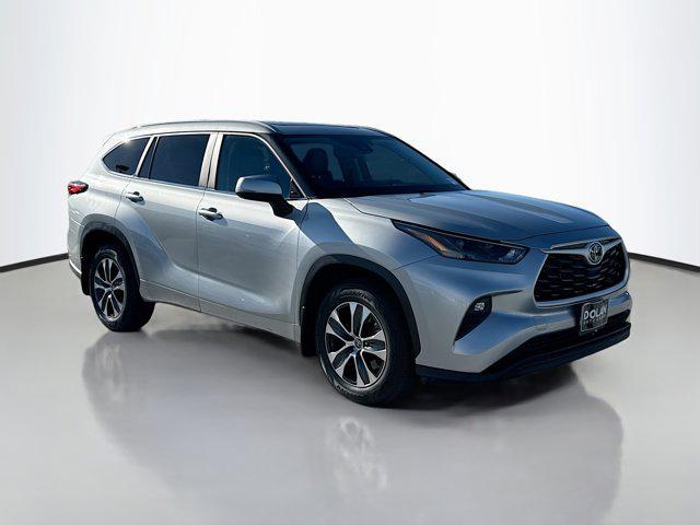 2023 toyota highlander xle