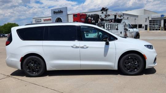 2024 Chrysler Pacifica