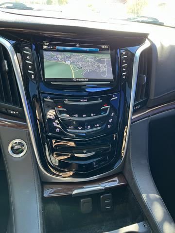 2020 cadillac escalade luxury