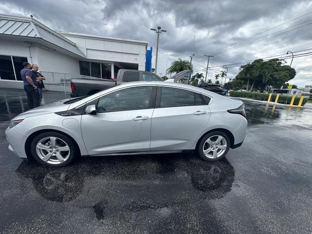 2017 chevrolet volt lt