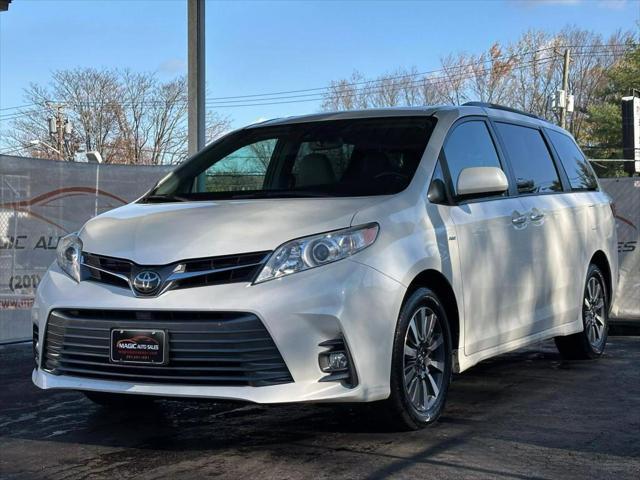 2018 toyota sienna xle