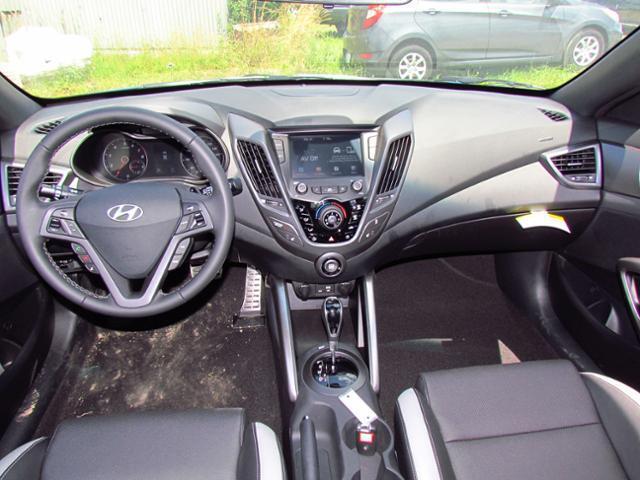 2017 hyundai veloster turbo base 3dr coupe 6m w/black seats for sale in middletown, rhode island