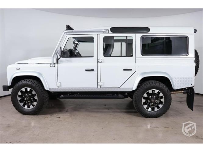 1989 land rover defender in chatsworth, california