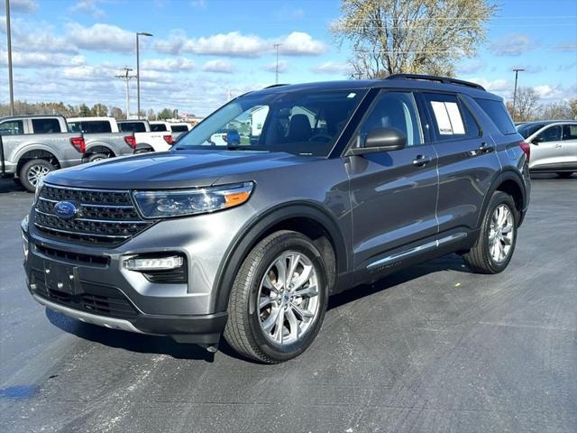 2022 ford explorer xlt