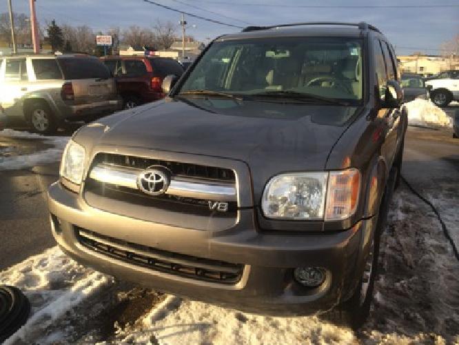 2005 toyota sequoia sr5, very nice suv, great condition in cincinnati, oh