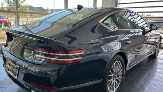 2024 Genesis G80