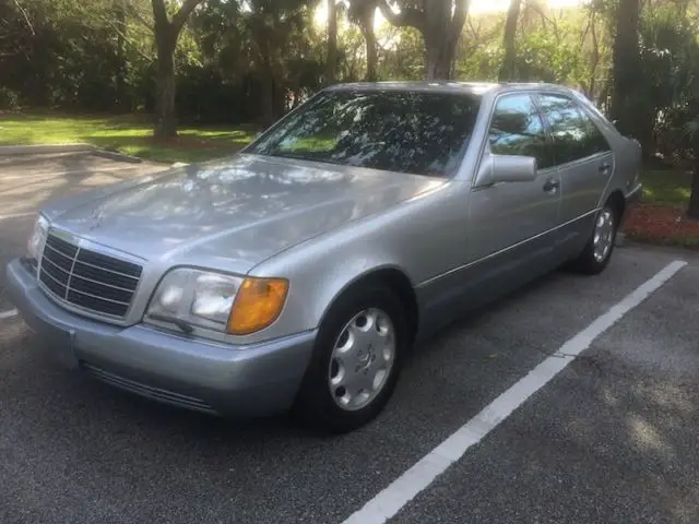 mercedes 400se one owner low miles garage kept clean autocheck books & records