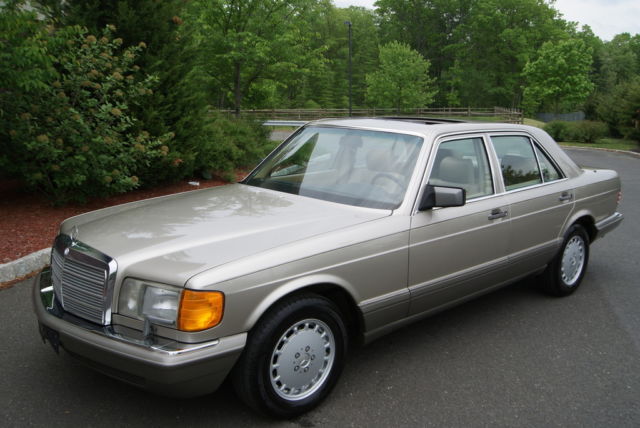 1990 mercedes-benz 300se 56k miles pristine vehicle smoke silver creme leather
