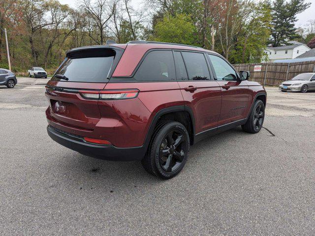 2023 jeep grand cherokee altitude