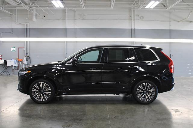 2021 volvo xc90 momentum