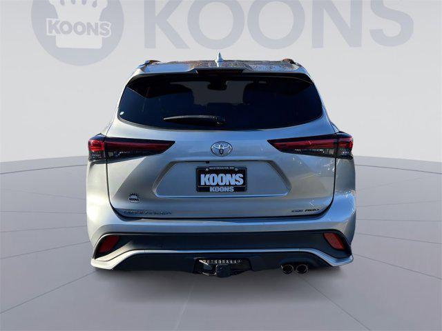 2021 toyota highlander xse