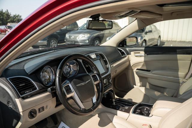 2011 chrysler 300 limited