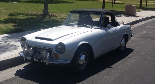 1970 datsun 1600 roadster (fairlady) frame off restoration