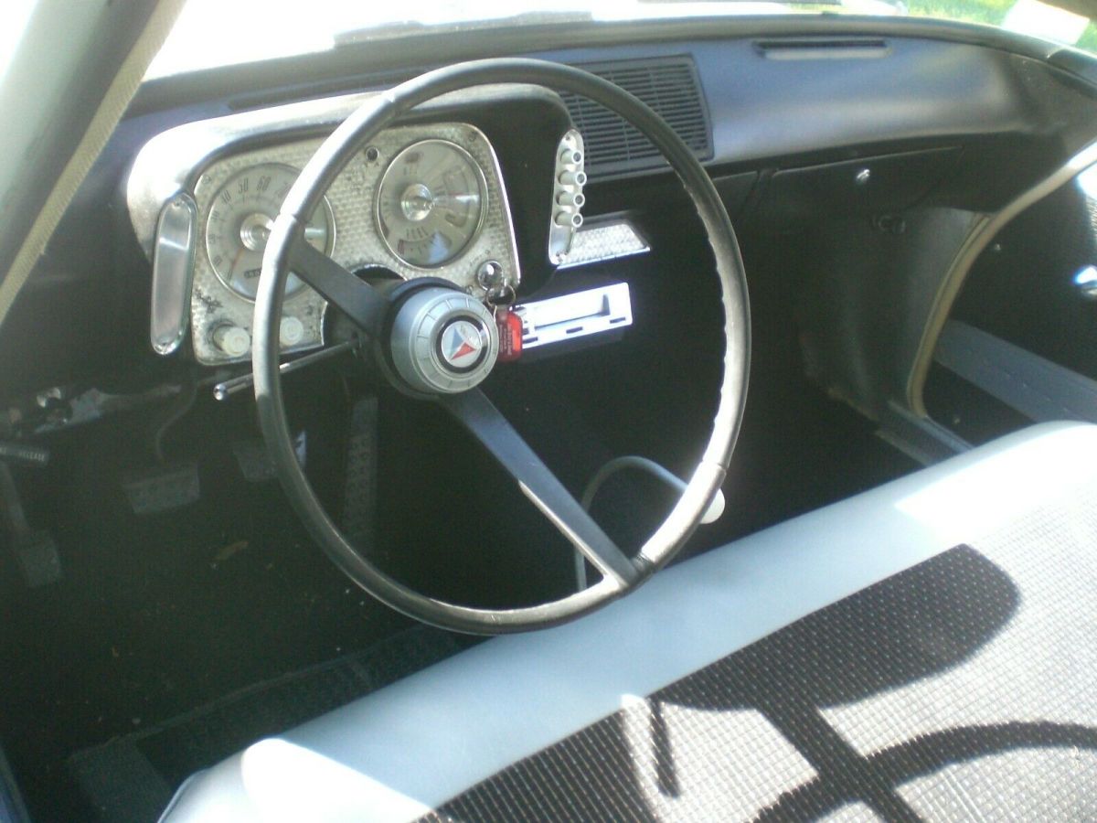 1961 plymouth valiant 2 door post 225 slant six, 3 speed manual floor shift