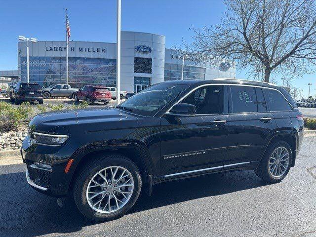 2023 jeep grand cherokee summit in denver, colorado