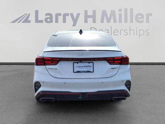 2023 kia forte gt