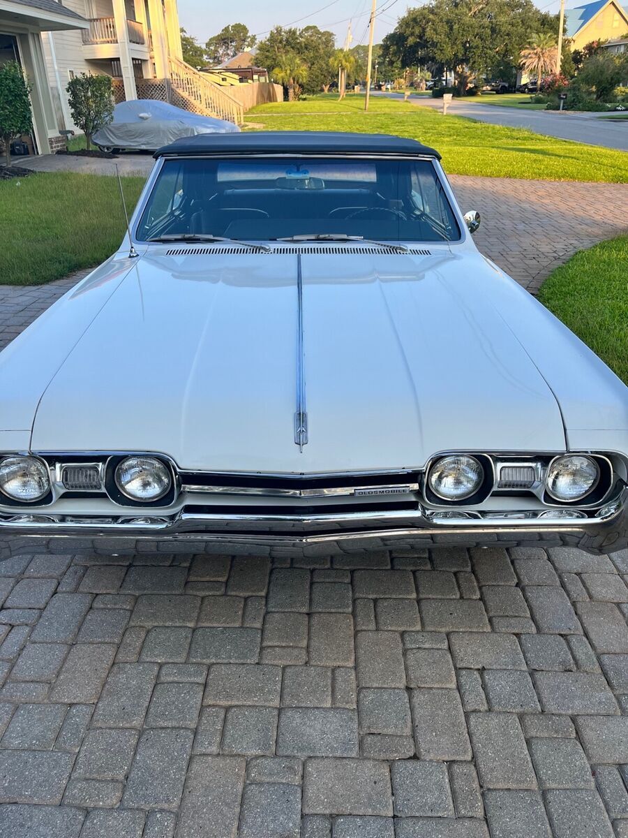 1967 oldsmobile cutlass convertible white rwd automatic base