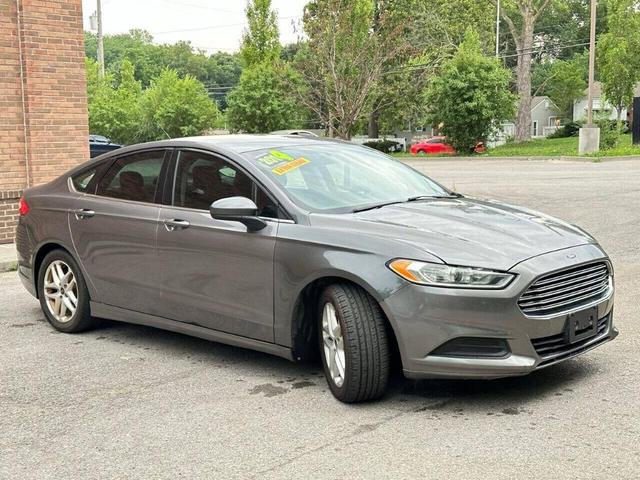 2014 ford fusion se