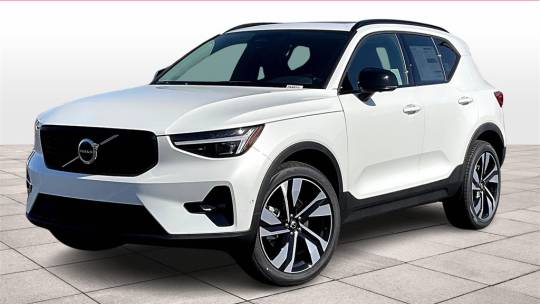 2024 Volvo XC40