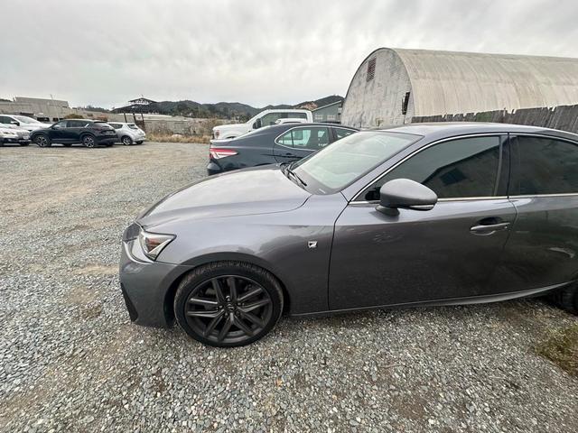 2017 lexus is 200t base