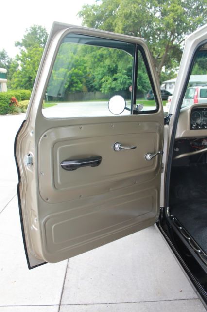 1965 chevorlet c-10 pickup