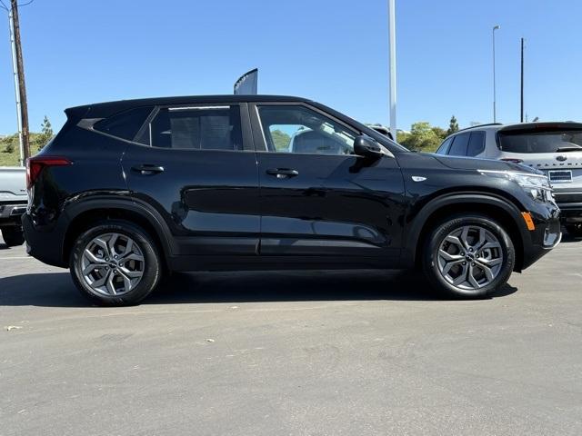2024 kia seltos lx