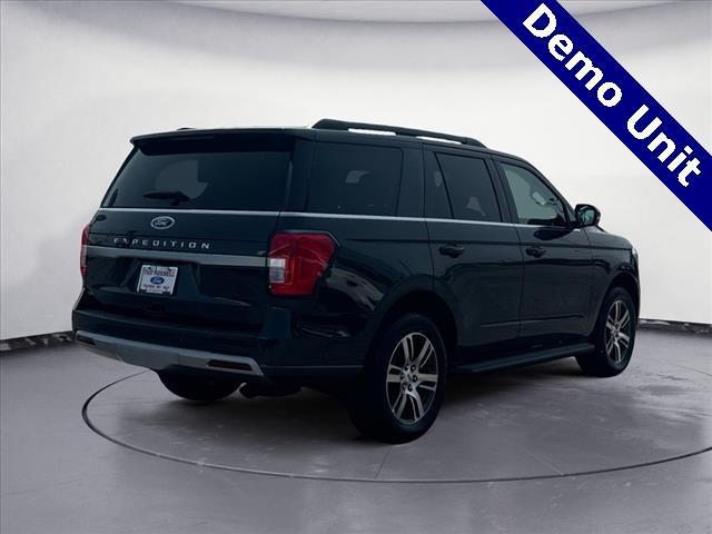 2024 ford expedition xlt