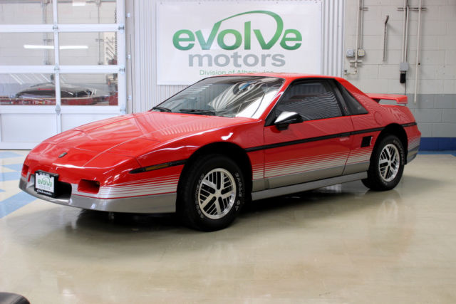 1985 fiero gt- show car- low miles- all original- 2 owner