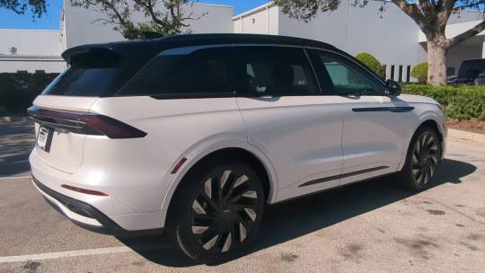 2025 Lincoln Nautilus