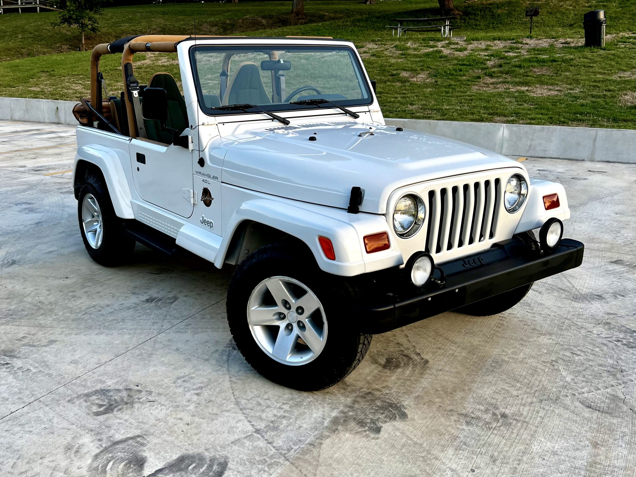 1997 jeep wrangler sahara 5-speed