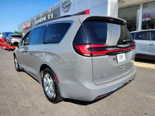 2022 chrysler pacifica limited in tinton falls, new jersey