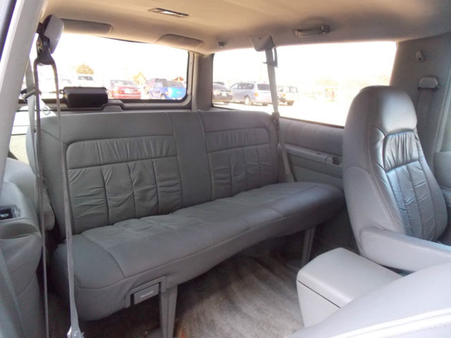 1993 chevrolet blazer base automatic 4-speed 4wd v8 5.7l gasoline