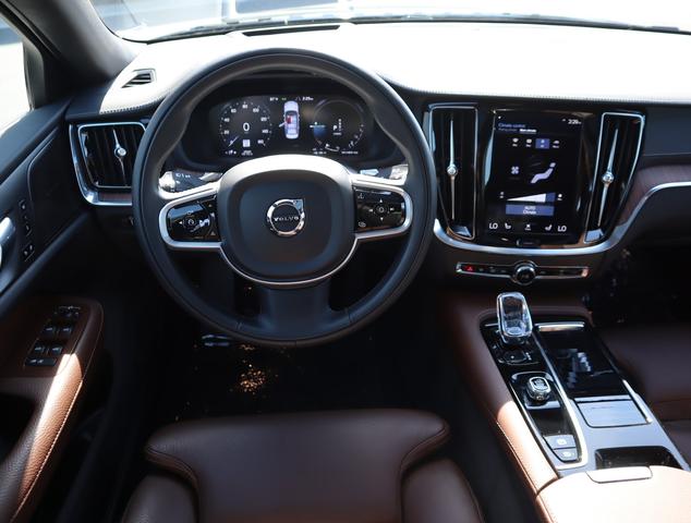 2022 volvo s60 recharge plug-in hybrid t8 eawd phev inscription