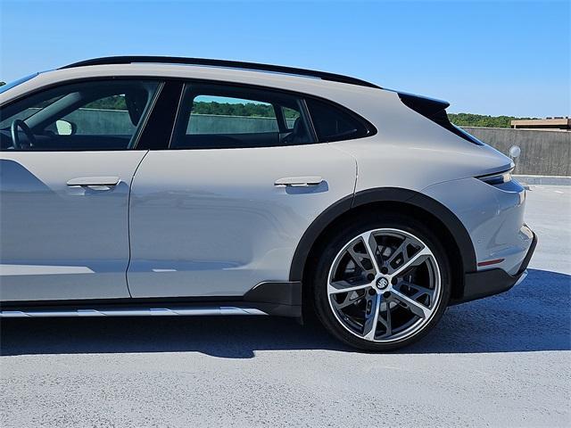2024 porsche taycan cross turismo 4
