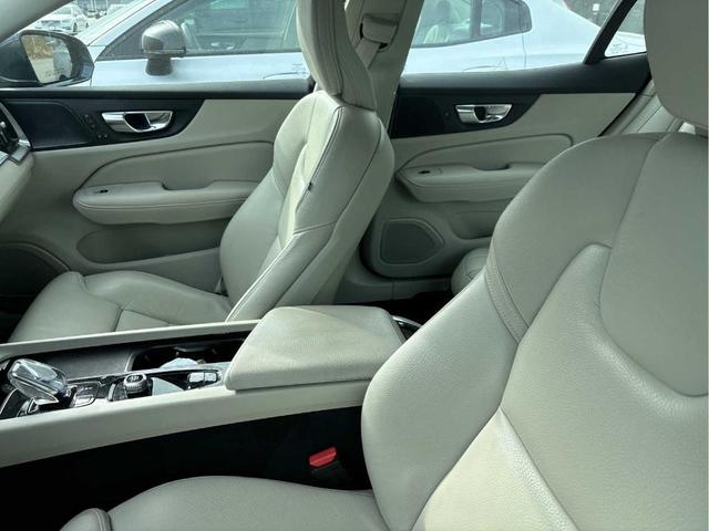 2022 volvo s60 b5 inscription