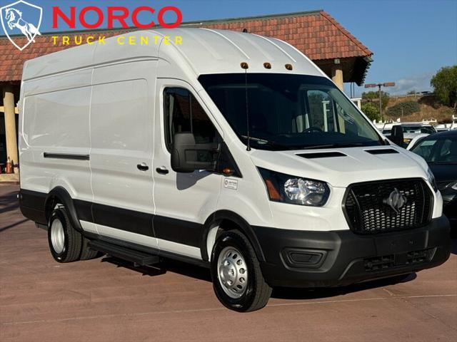2022 ford transit-350 base