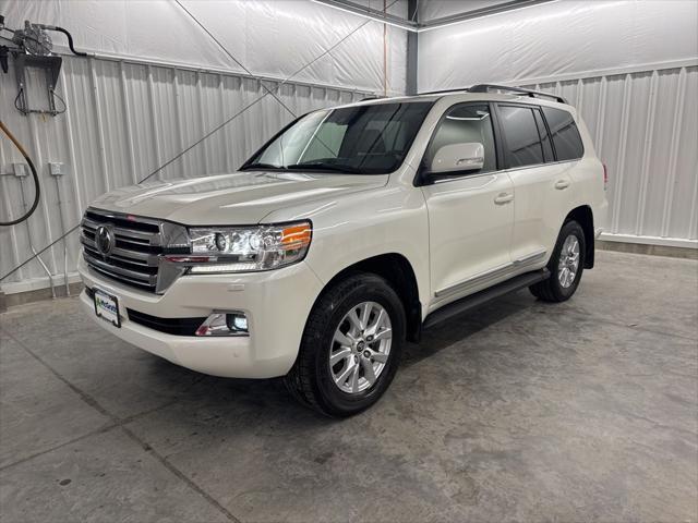 2018 toyota land cruiser base