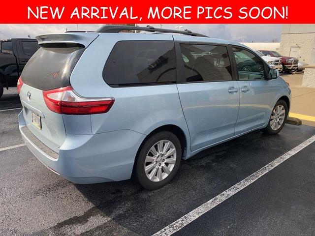 2015 toyota sienna le